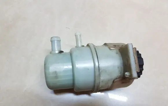 Dodge Caliber Power steering fluid tank/reservoir