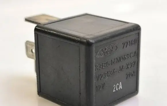 Ford Ka Other relay 77180 83BG14N089CA V23134J4X37