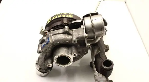 Renault Megane III Turbo 54389700002