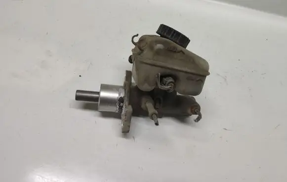 Opel Zafira A Master brake cylinder