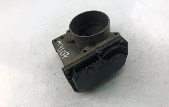 Volvo S40, V40 Throttle valve 8677694