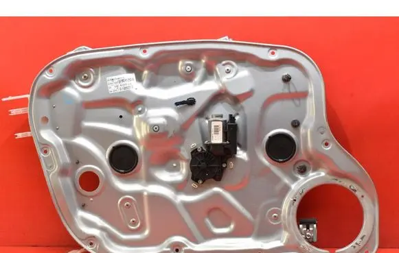 KIA Ceed Front door window regulator with motor 824701H020