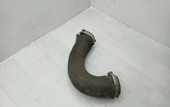 Audi A4 S4 B8 8K Intercooler hose/pipe 8K0145709H