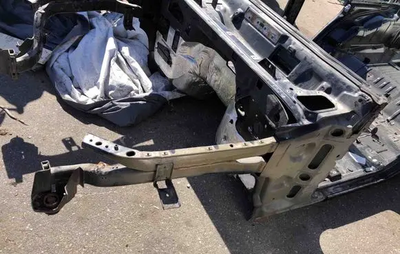 Front quarter panel