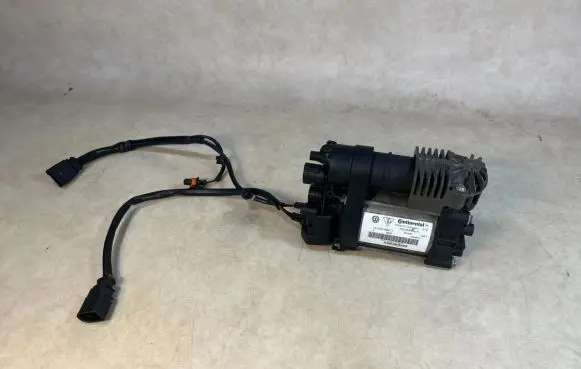 Porsche Cayenne (92A) Air suspension compressor/pump 28.02001003.2