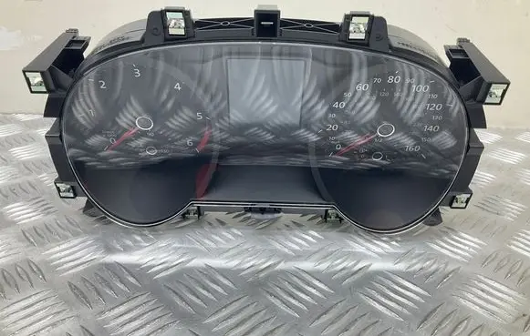 Speedometer (instrument cluster)