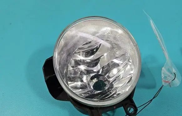 Toyota Auris E180 Front fog light 8122002110 IMPRK1573027