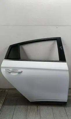 Hyundai Ioniq Rear door 