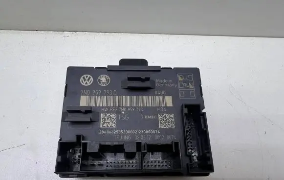 Skoda Yeti (5L) Door control unit/module 7N0959793D