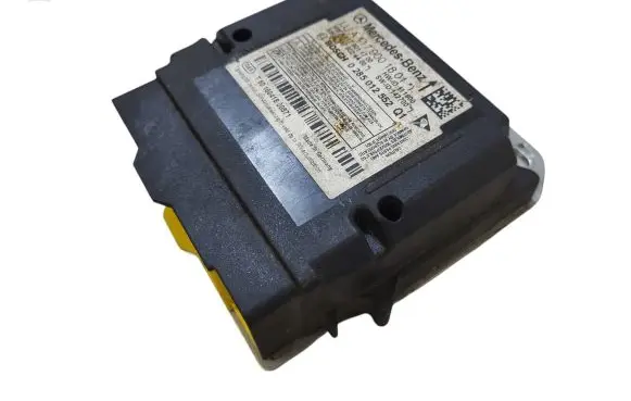 Mercedes-Benz A W176 Airbag control unit/module A1179001801 0285012552