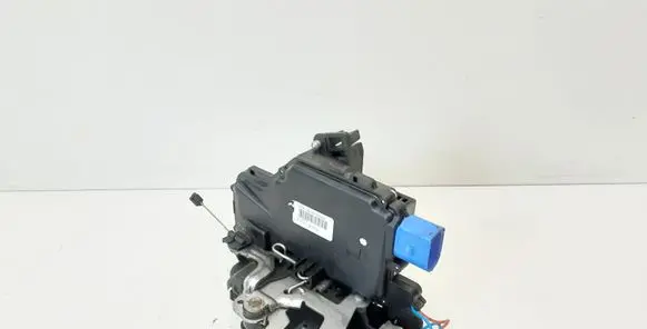 Volkswagen Polo Front door lock 3B1837016CB
