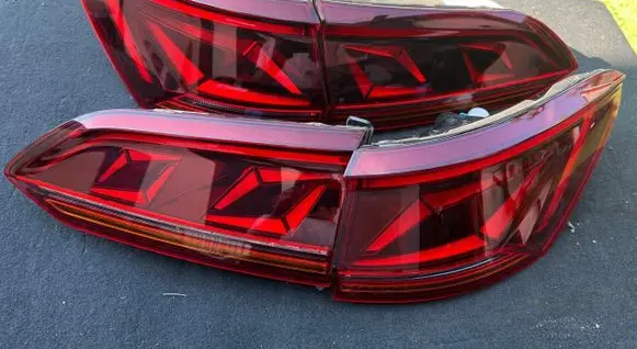 Volkswagen Touareg III Rear/tail lights set 