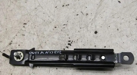 Mitsubishi Outlander Seat belt adjustment rail 4567
