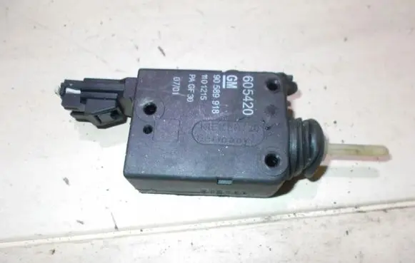 Opel Astra G Central locking motor 90589918 605420