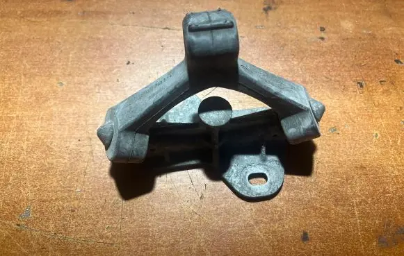 Muffler mount bracket/holder