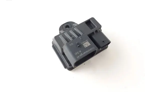 BMW 3 F30 F35 F31 Glow plug pre-heat relay 7810856