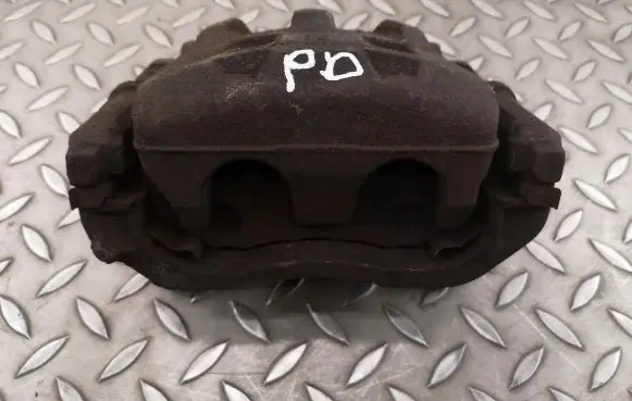 Subaru Outback (BS) Front brake caliper
