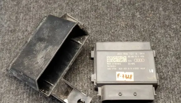 Audi A6 S6 C8 4K Fuel injection pump control unit/module 4K0906121A 4K0907731