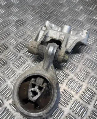 Nissan X-Trail T32 Engine mount bracket 113504BA0A
