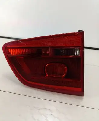 Volkswagen Touran II Tailgate rear/tail lights 1T0945093 2TZ010463 080430