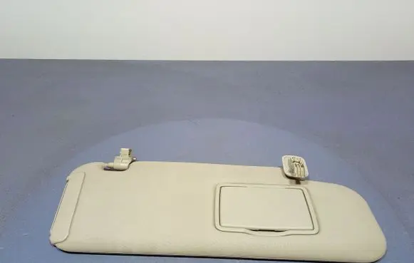 Mazda CX-7 Sun visor