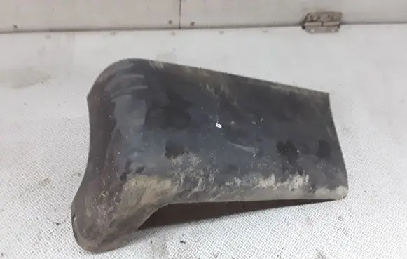 Rear bumper corner part panel trim
