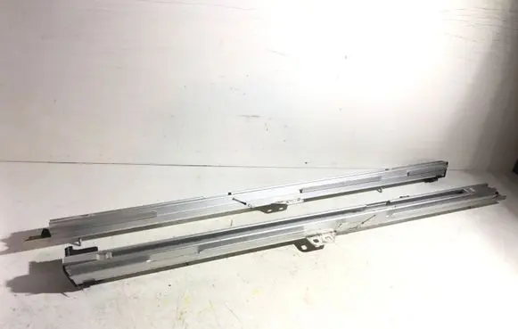 Volvo V70 Rear seat guide rail 31292554