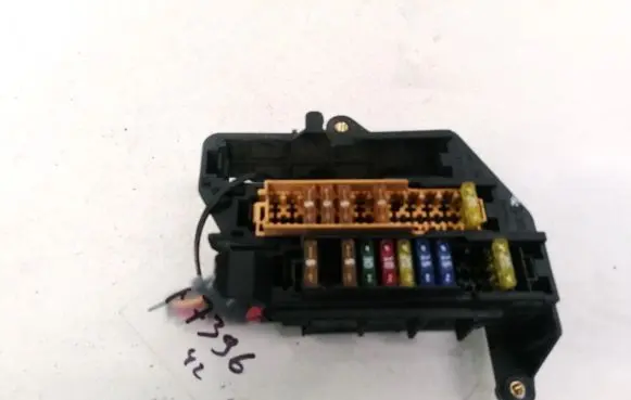 Audi A6 S6 C6 4F Fuse box set 4F1971845A