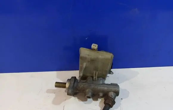 Volvo V70 Master brake cylinder 8646009
