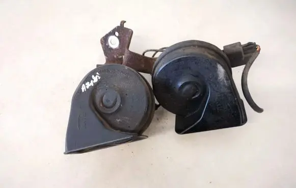 Audi A4 S4 B6 8E 8H Horn signal e3005306