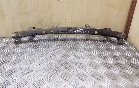 Mitsubishi Outlander Front bumper mounting bracket