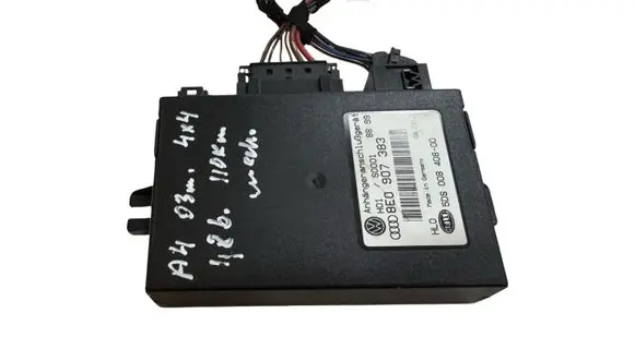 Audi A4 S4 B6 8E 8H Tow bar trailer control unit/module 8E0907383 5DS00840800