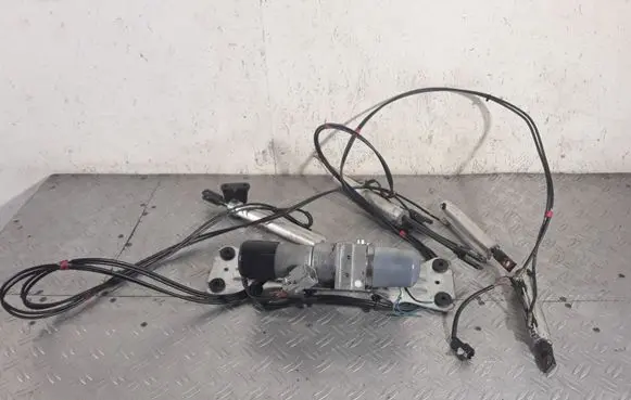 Mitsubishi Colt CZ3 Convertible roof hydraulic pump 0280161