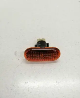 Renault Scenic I Front fender indicator light 7700822136