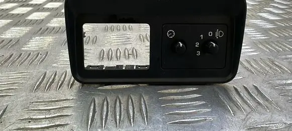 Land Rover Discovery Sport Headlight level height control switch FK7211654CC