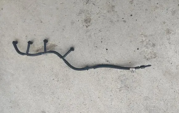 Volvo S60 Fuel return line/hose 31321198 0445130003