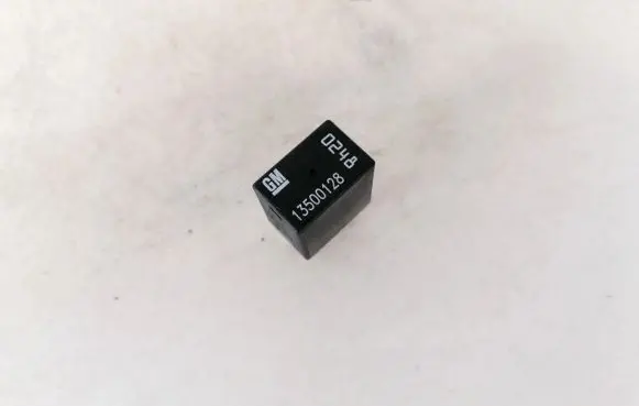 Opel Insignia A Other relay 13500128