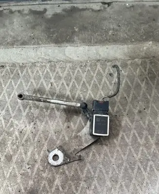 BMW 5 E60 E61 Headlight/headlamp level sensor 1093697