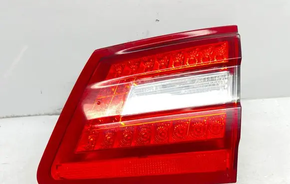 Mercedes-Benz E W212 Tailgate rear/tail lights A055364