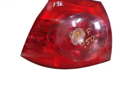 Volkswagen Golf V Rear/tail lights 1K6945095E