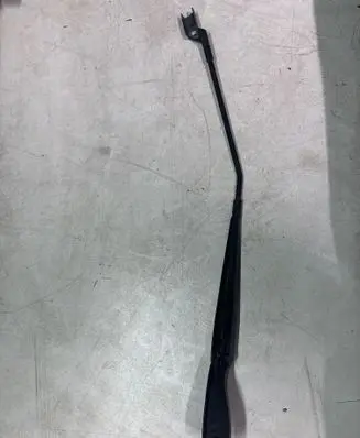 Volvo V50 Front wiper blade arm 8623160