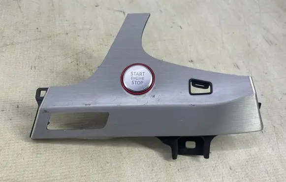 Audi Q7 4M Dashboard glove box trim 4M2853242