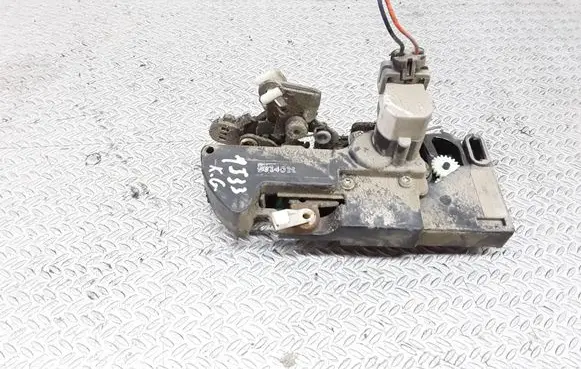 Opel Frontera B Rear door lock 16637561