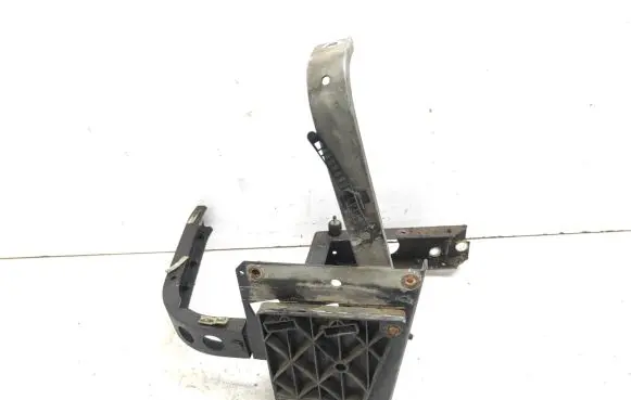 Audi A8 S8 D2 4D Front bumper cross member 4D0807253L