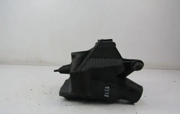Renault Megane II Air filter box 