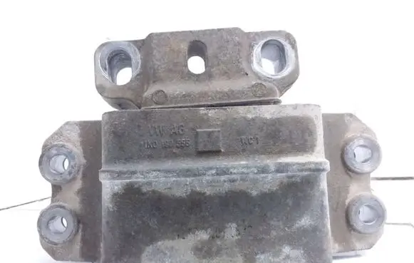 Volkswagen Caddy Engine mount bracket 1K0199555