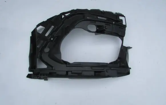 Volkswagen Golf VIII Front bumper mounting bracket 5H0807724H