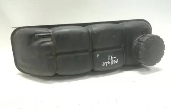 Mercedes-Benz E W210 Coolant expansion tank/reservoir 2105000349