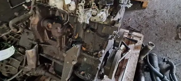 Volkswagen Transporter - Caravelle T4 Engine AES