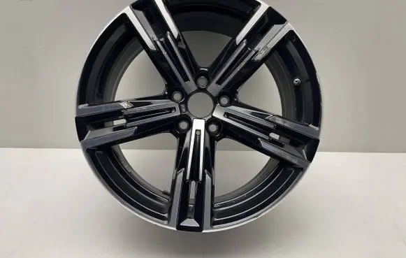 BMW 3 G20 G21 R18 alloy rim 8746631